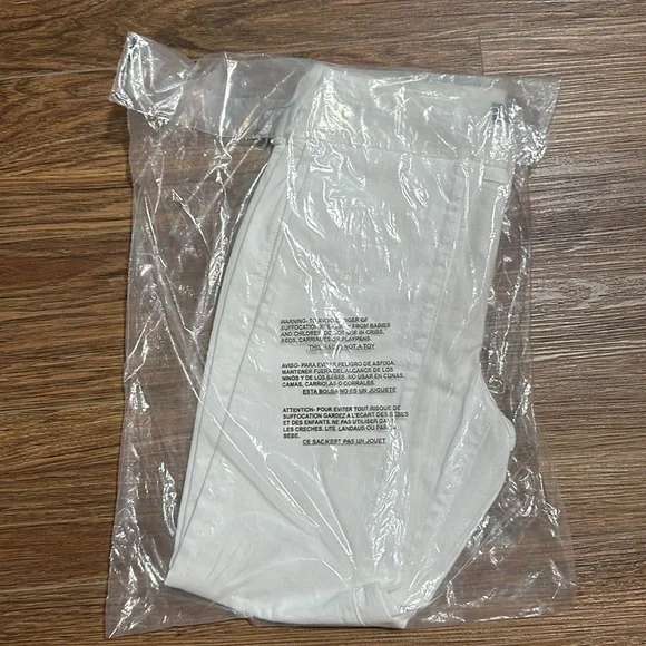 NYDJ Alina Convertible Ankle Jeans Size 4P NWT - Picture 2 of 3